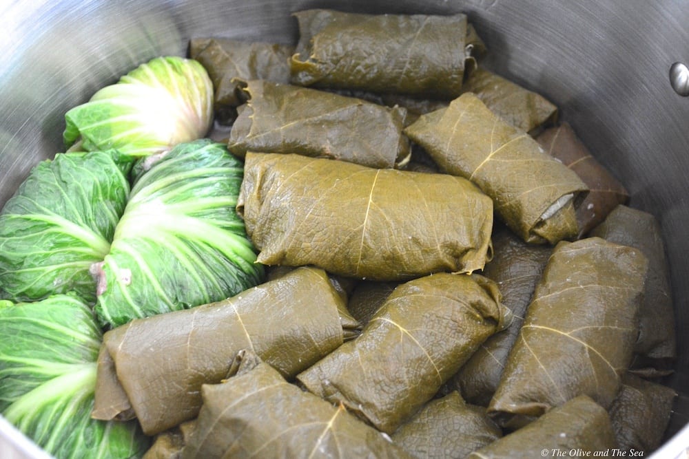 Cooking the stuffed grape leaves